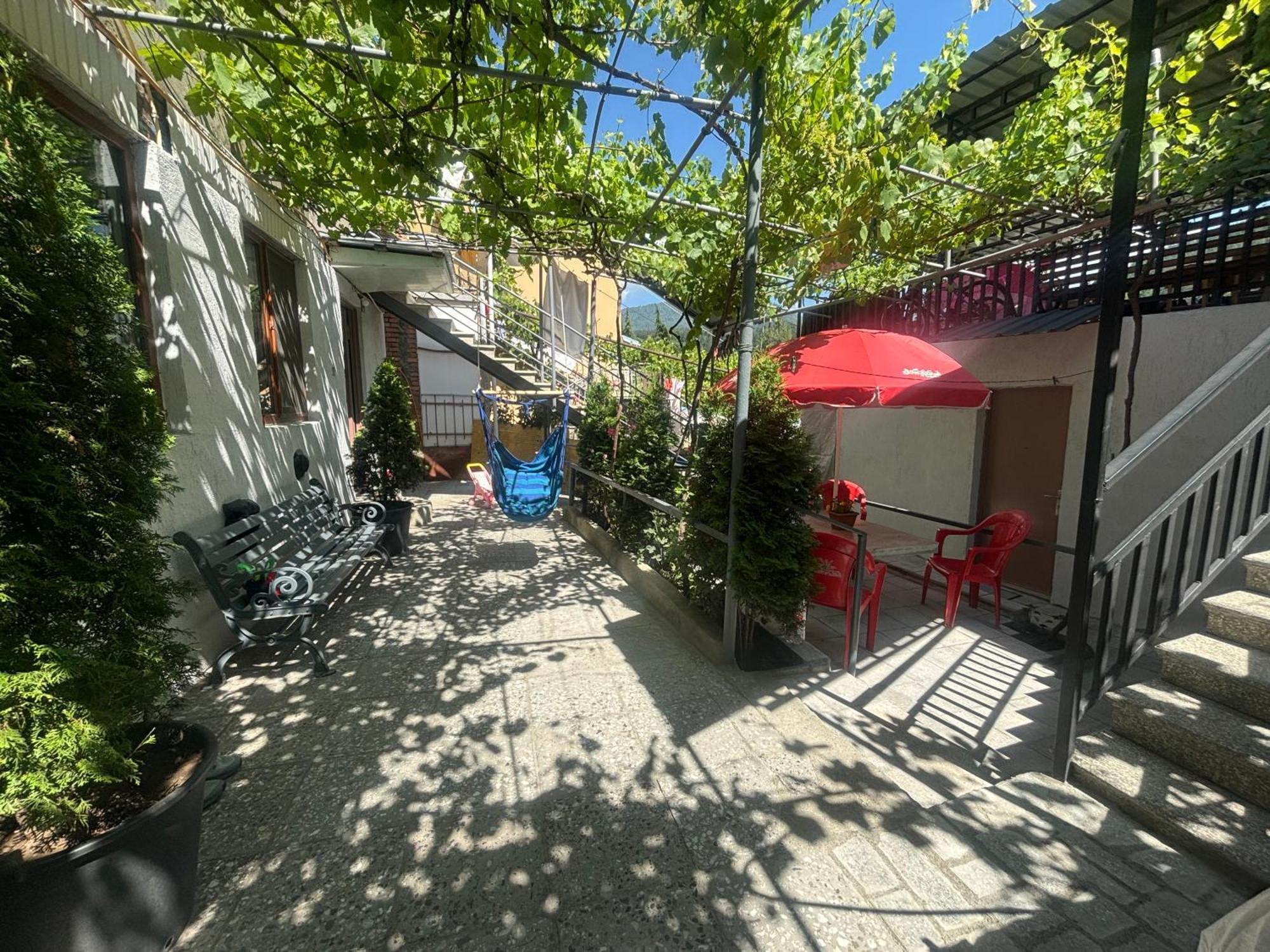 Guesthouse Saba بورجومي المظهر الخارجي الصورة